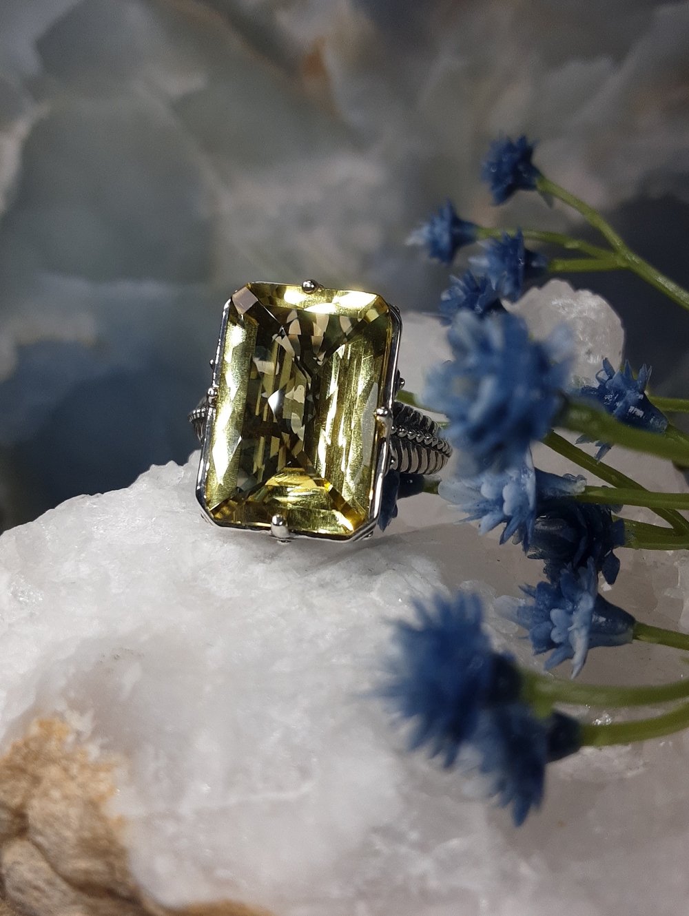 925, 10g, Quartz Ring.